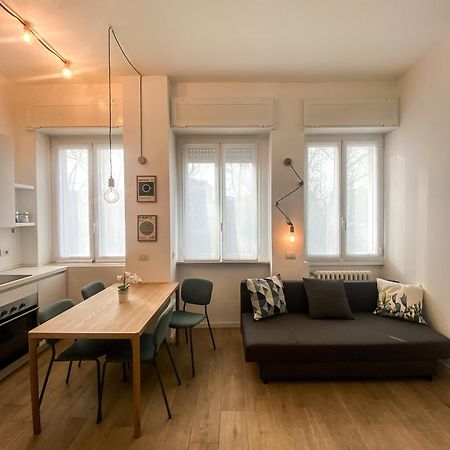 Molino Cozy Apartment With Park View In Downtown Milano Exterior photo