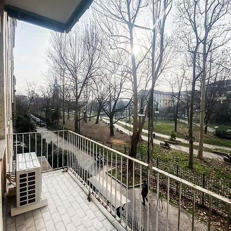 Molino Cozy Apartment With Park View In Downtown Milano Exterior photo